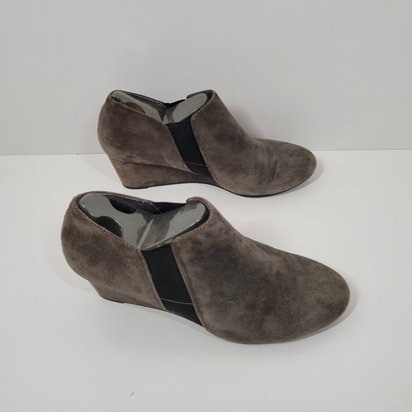 Vionic Stanton Gray Suede Wedge Ankle Boots Women Size 9 - Picture 1 of 5